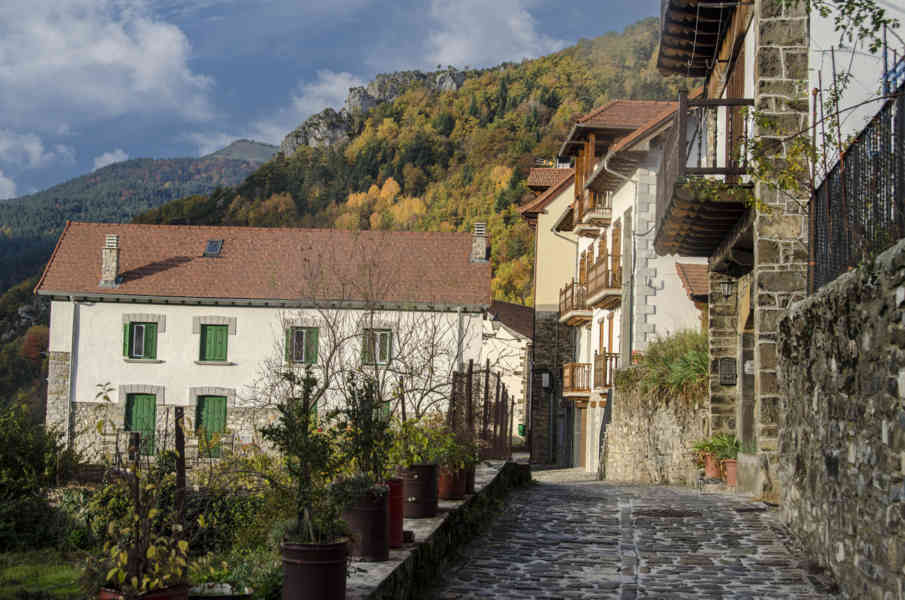 Comunidad Foral de Navarra 004 - Isaba.jpg